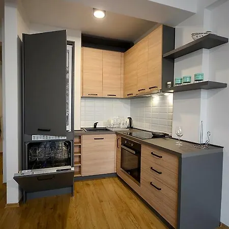 Apartman In City Center